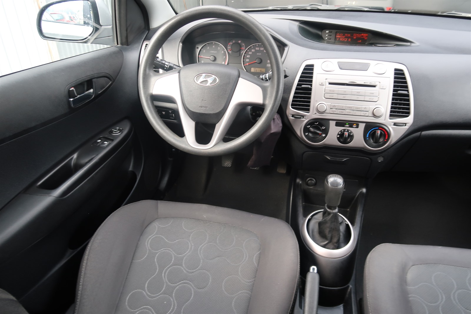 Hyundai i20, 2009 - pohled č. 9