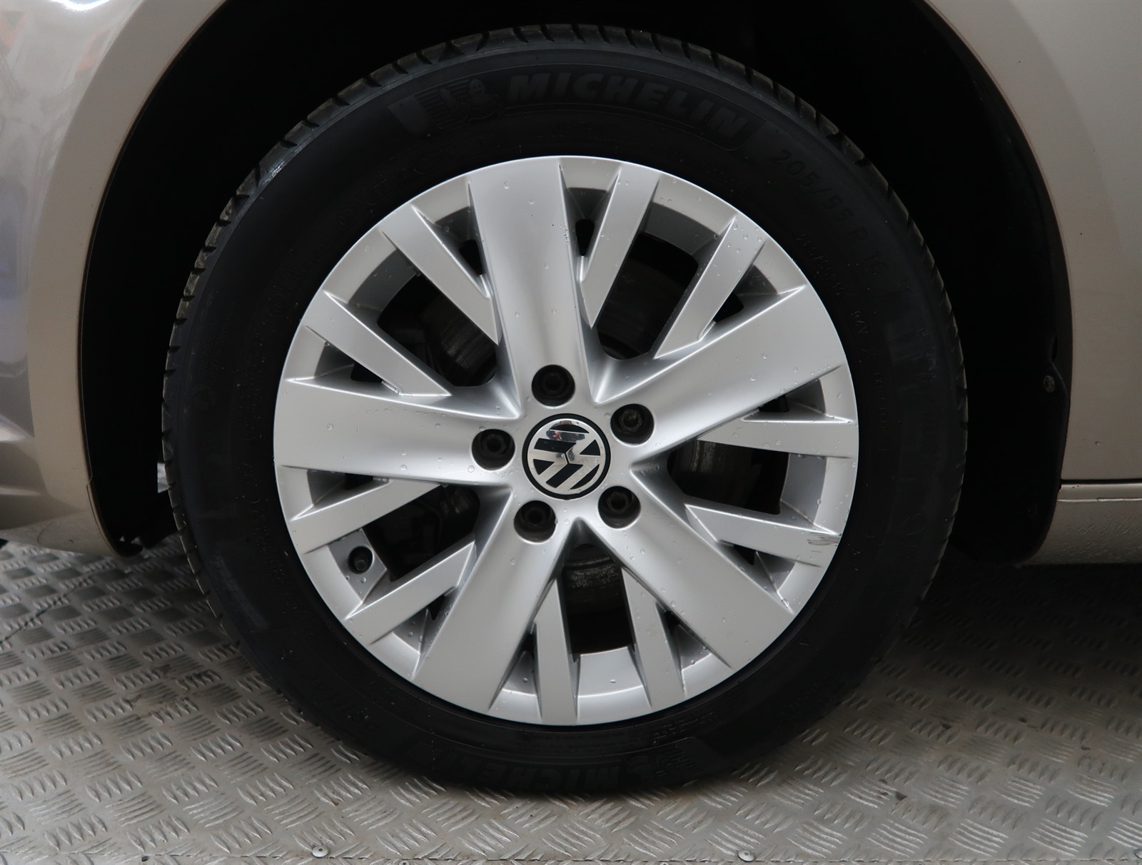 Volkswagen Touran, 2013 - pohled č. 21