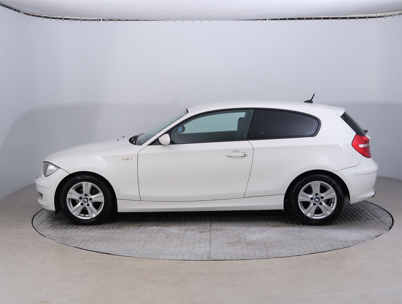 BMW 1, 2008 - pohled č. 4