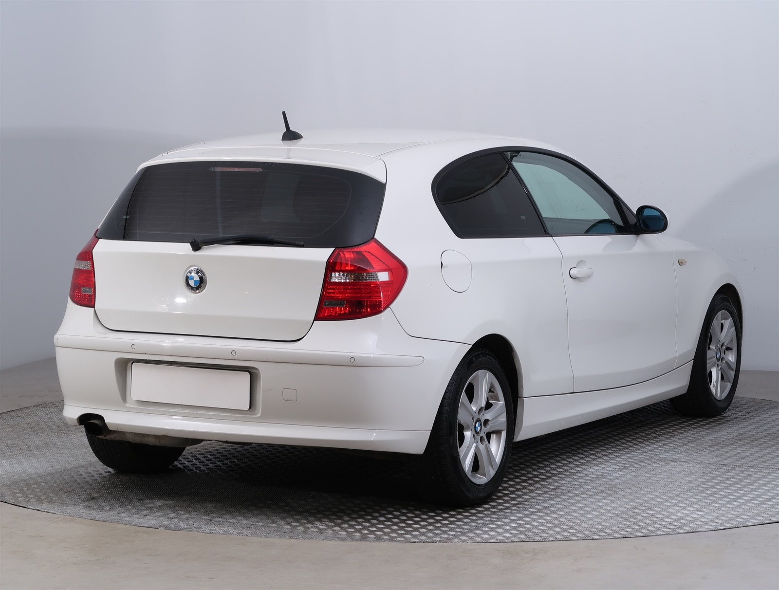 BMW 1, 2008 - pohled č. 7