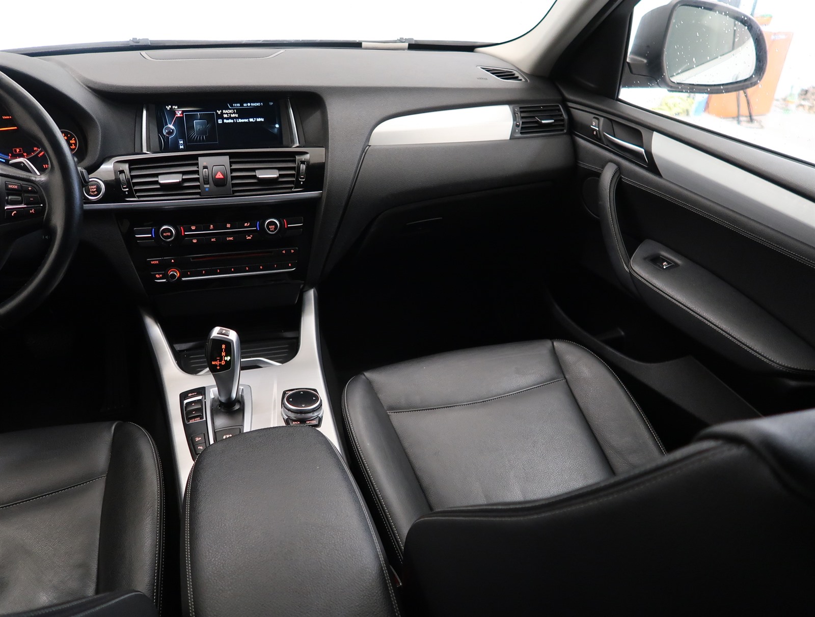 BMW X4, 2015 - pohled č. 11