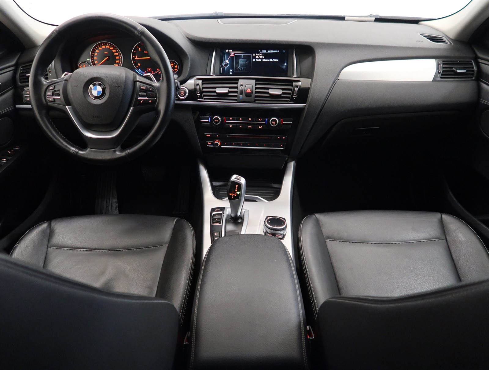 BMW X4, 2015 - pohled č. 10