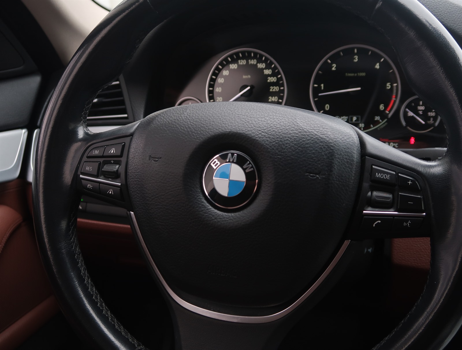 BMW Řada 5, 2016 - pohled č. 23
