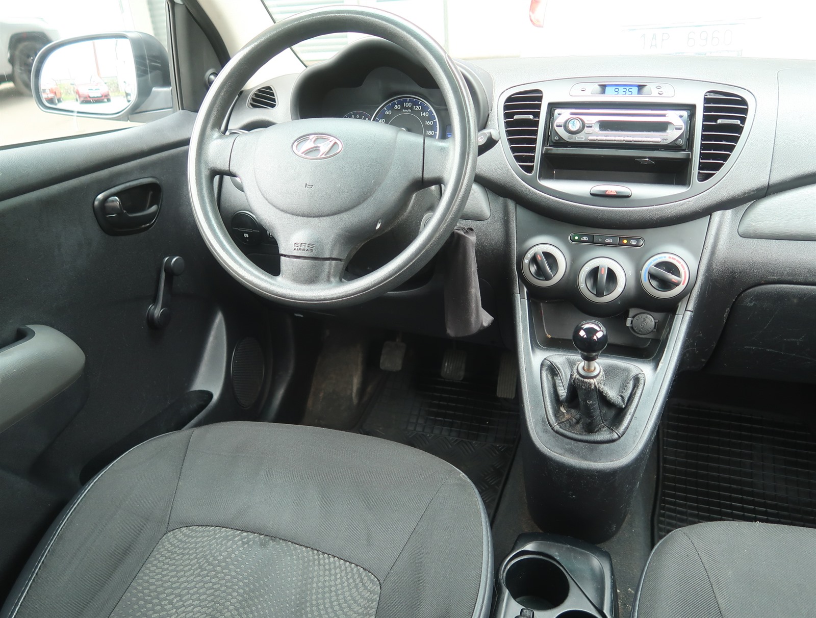 Hyundai i10, 2012 - pohled č. 9