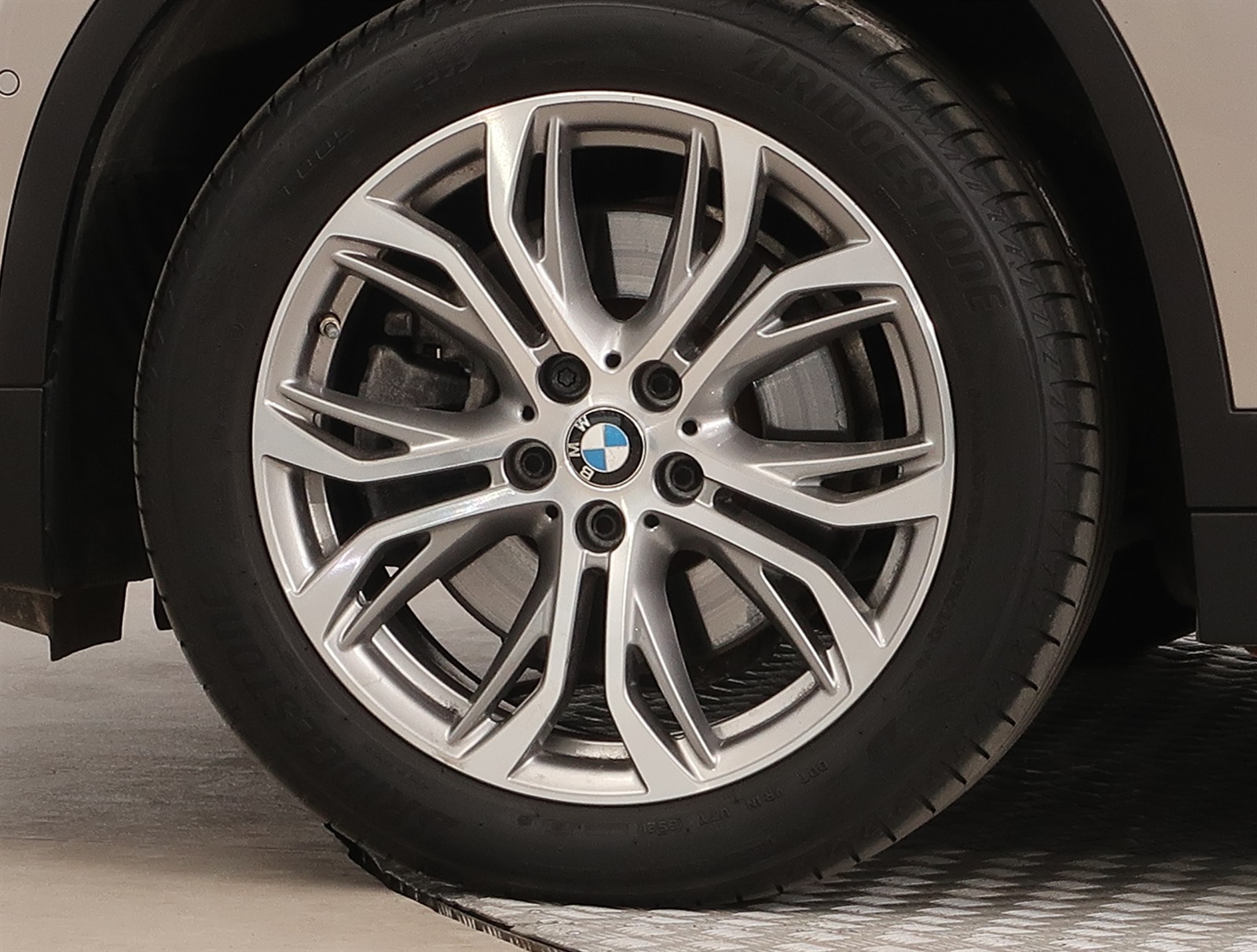 BMW X1, 2021 - pohled č. 21