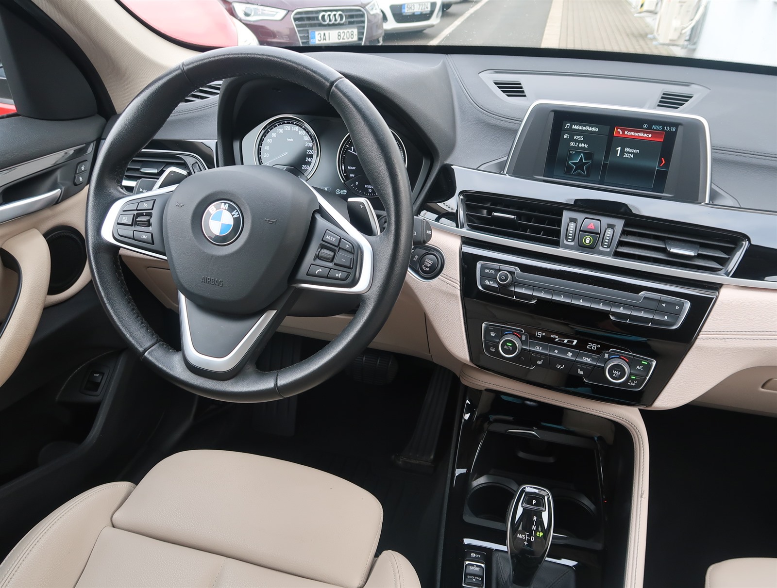 BMW X1, 2021 - pohled č. 9