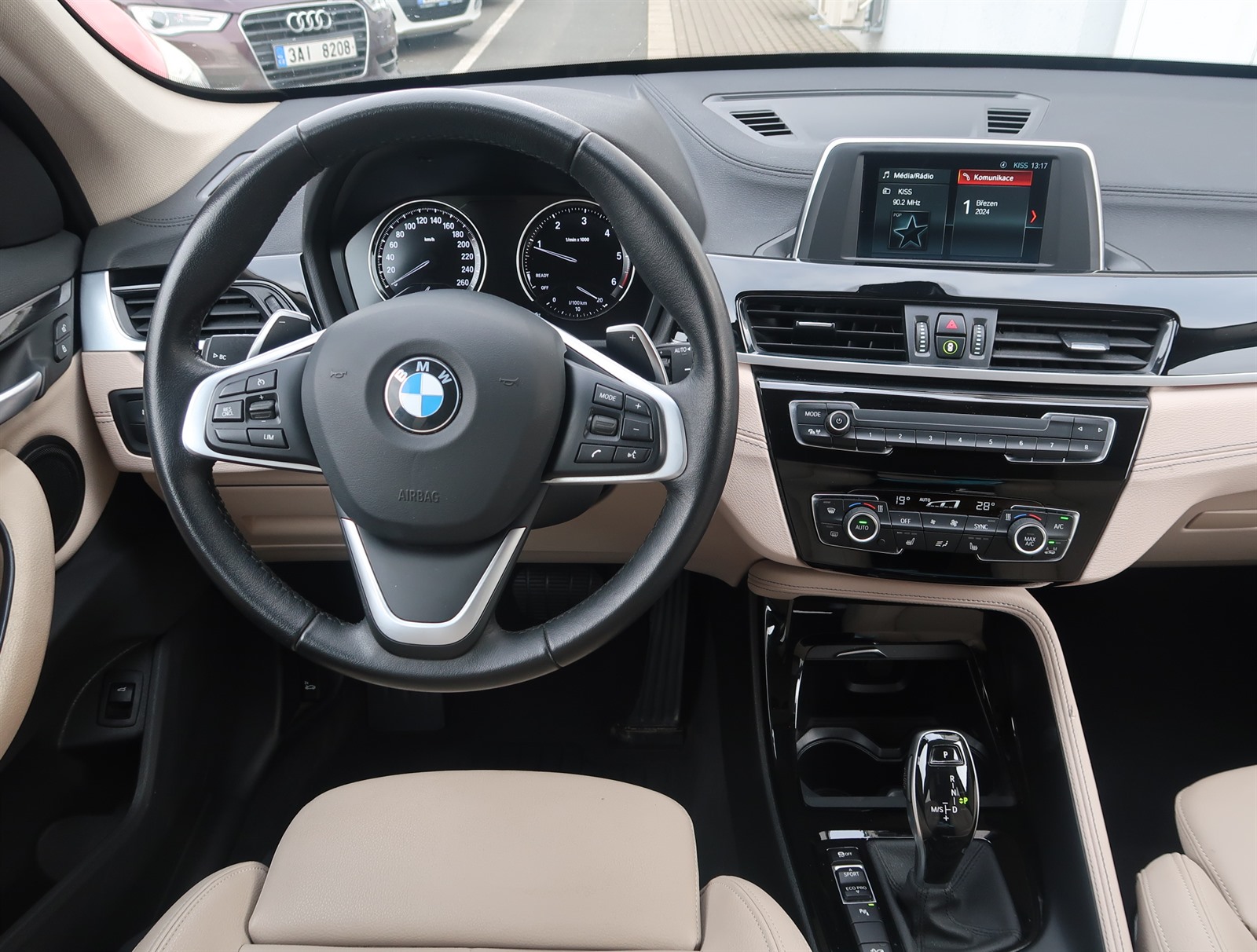 BMW X1, 2021 - pohled č. 10