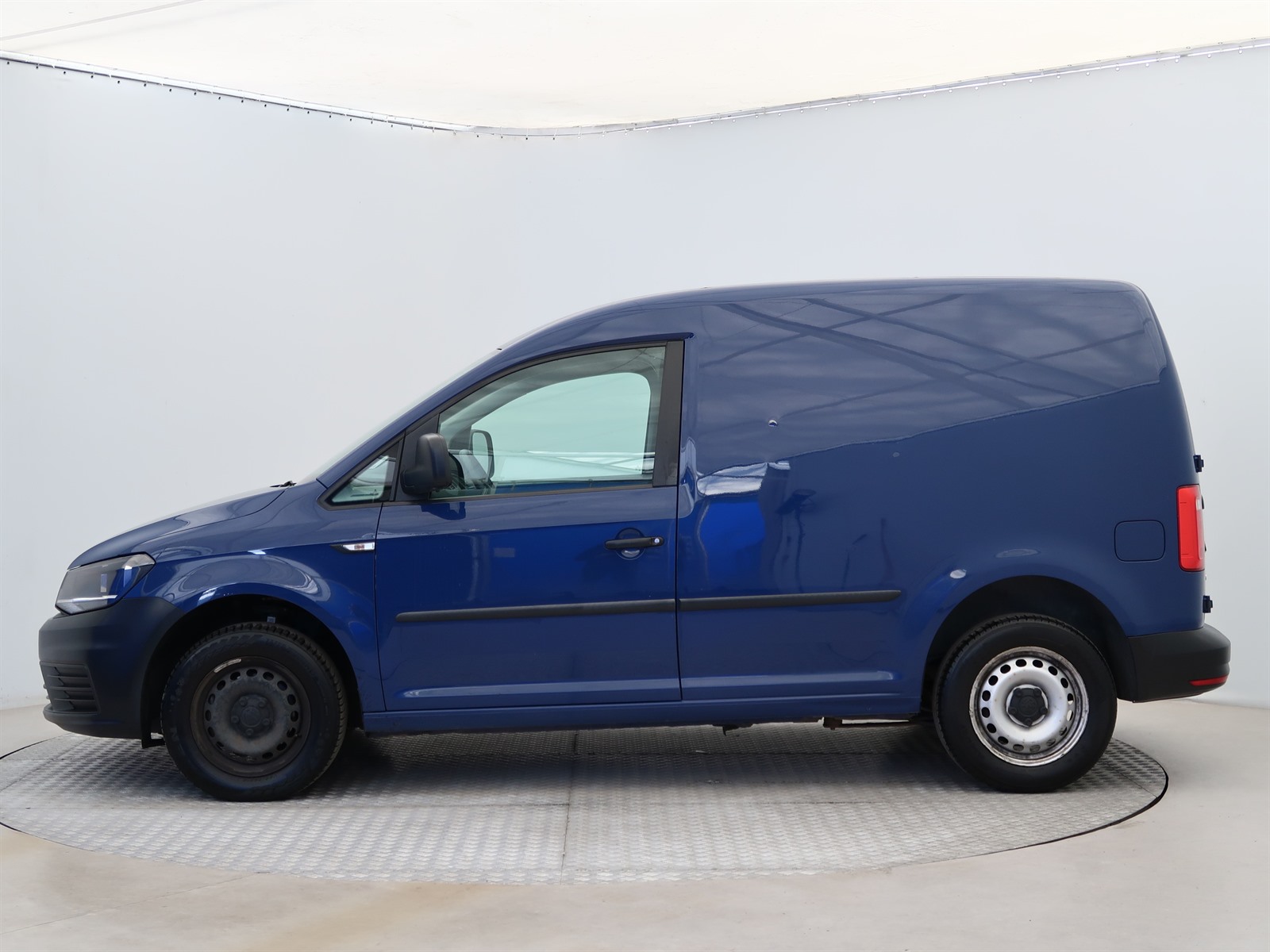 Volkswagen Caddy, 2016 - pohled č. 4