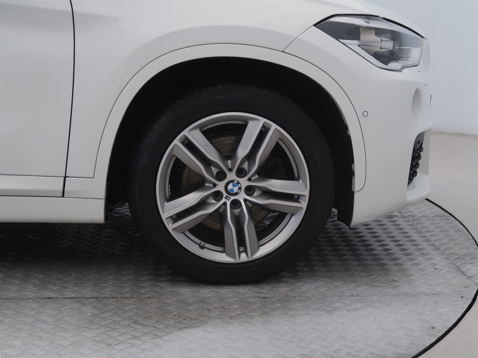 BMW X1, 2016 - pohled č. 21