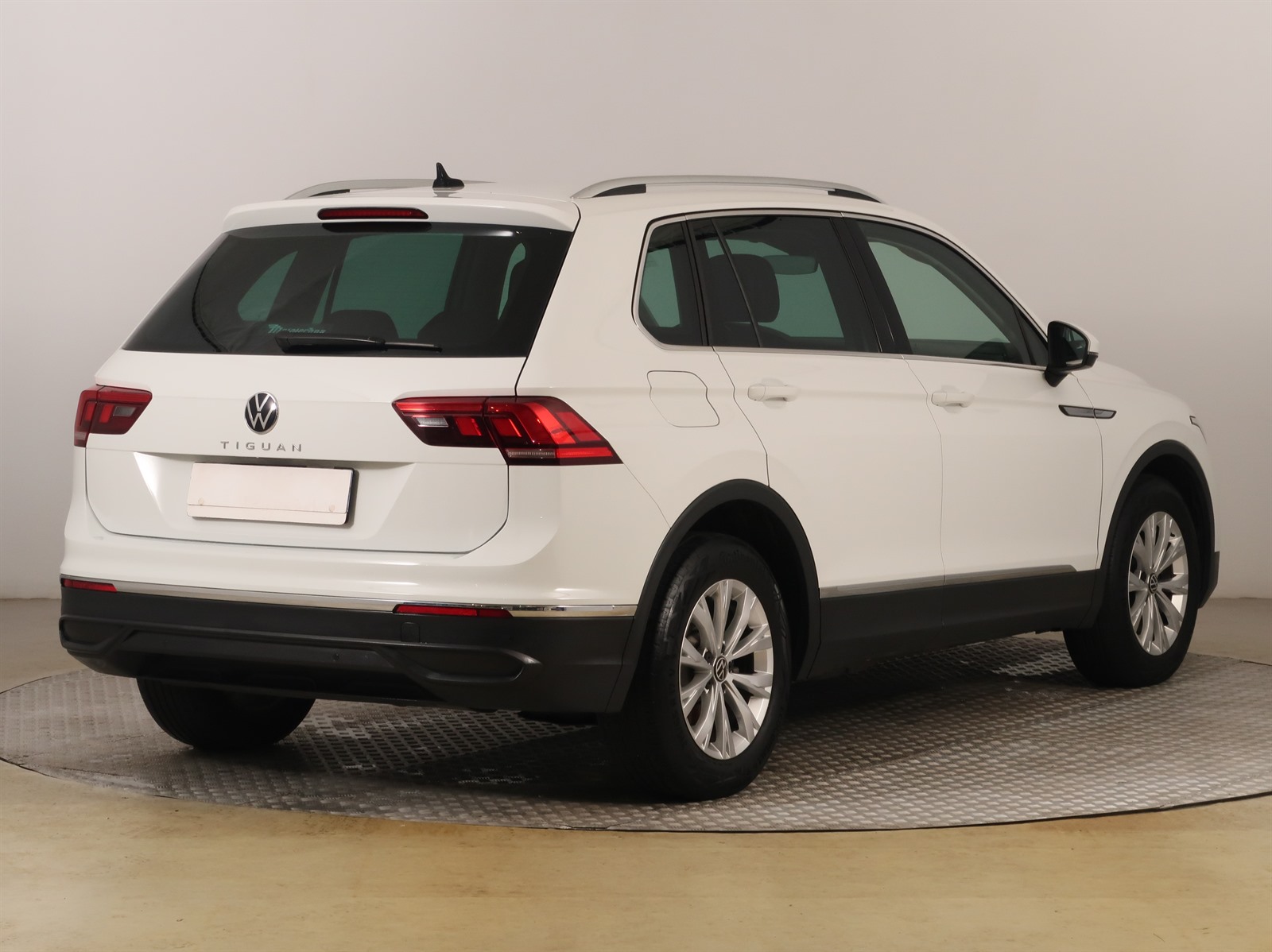 Volkswagen Tiguan, 2021 - pohled č. 7