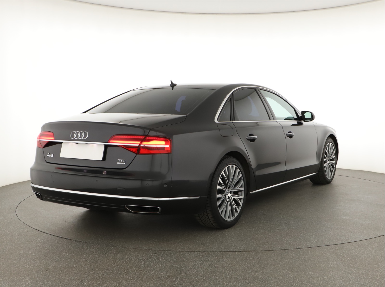 Audi A8, 2014 - pohled č. 7