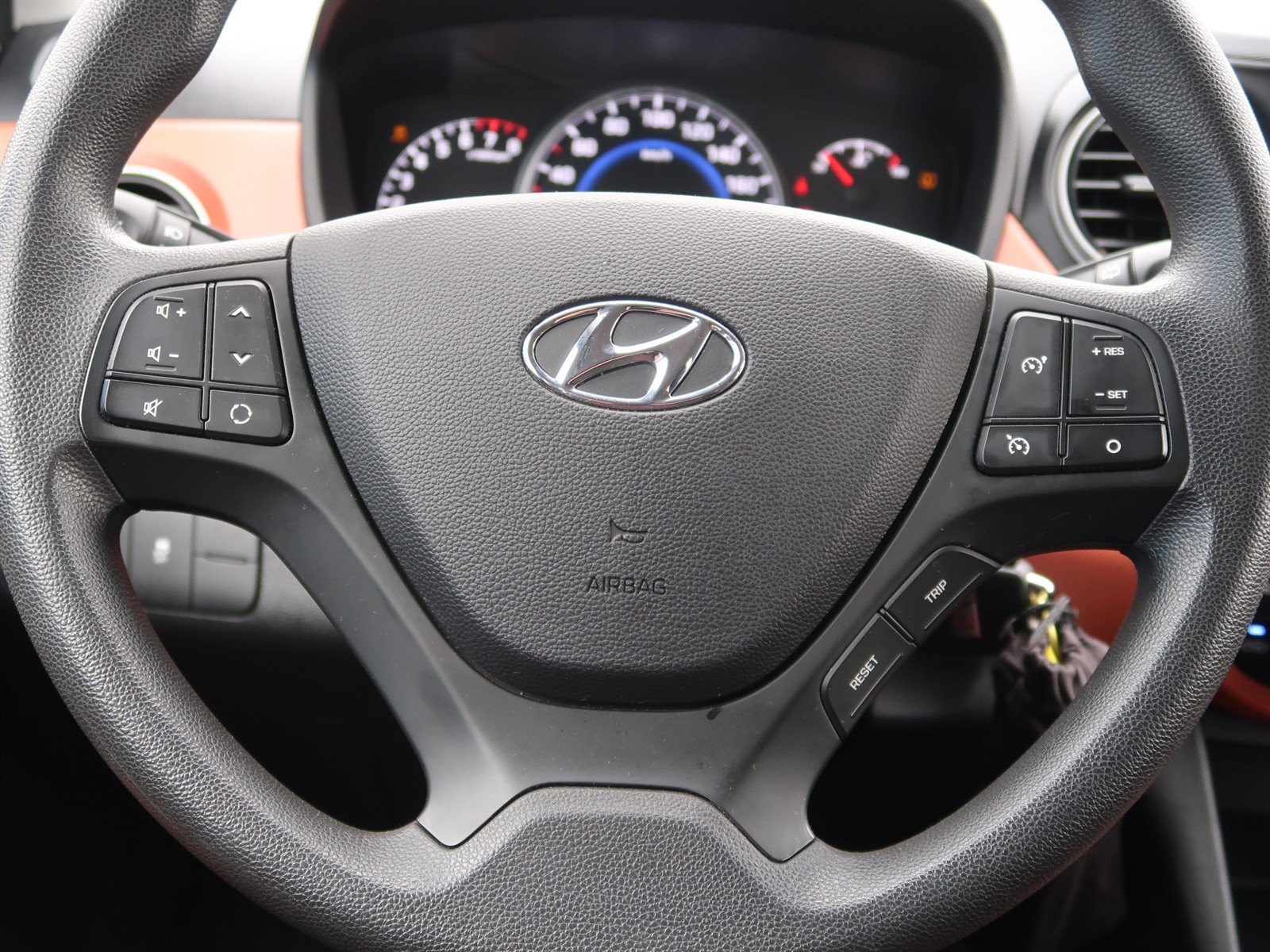 Hyundai i10, 2014 - pohled č. 22