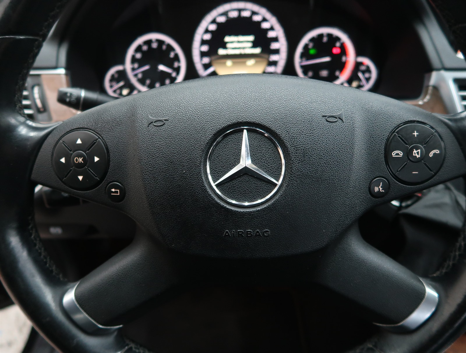 Mercedes-Benz E, 2011 - pohled č. 23
