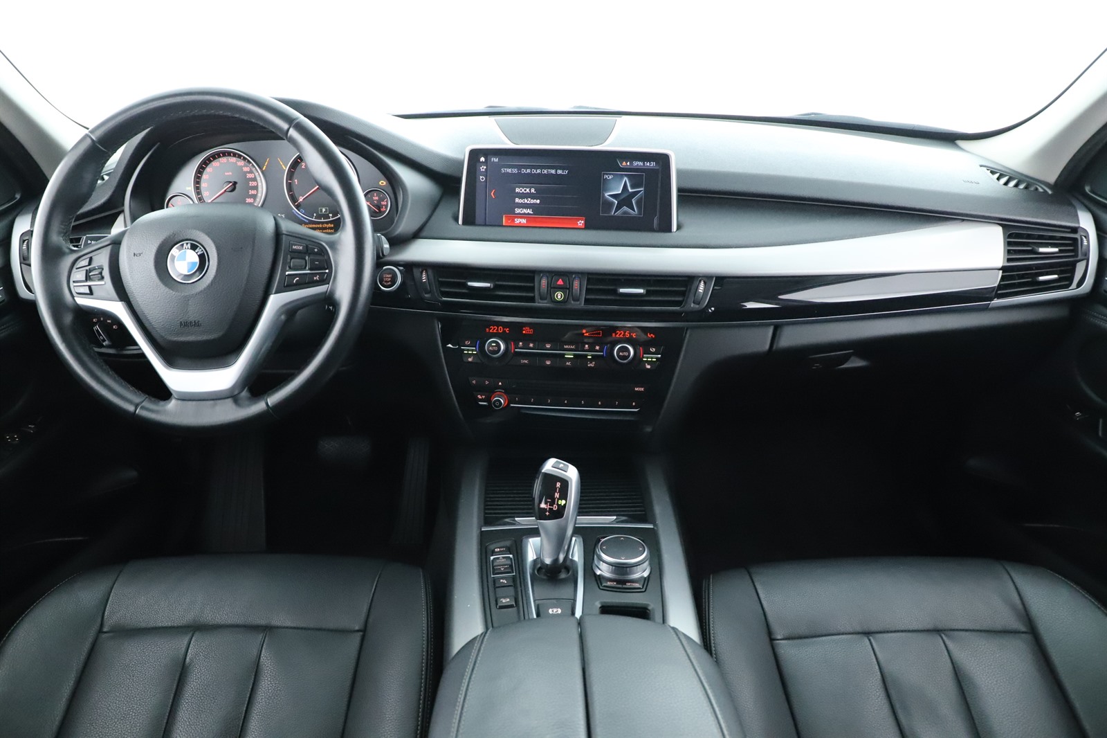 BMW X5, 2018 - pohled č. 9