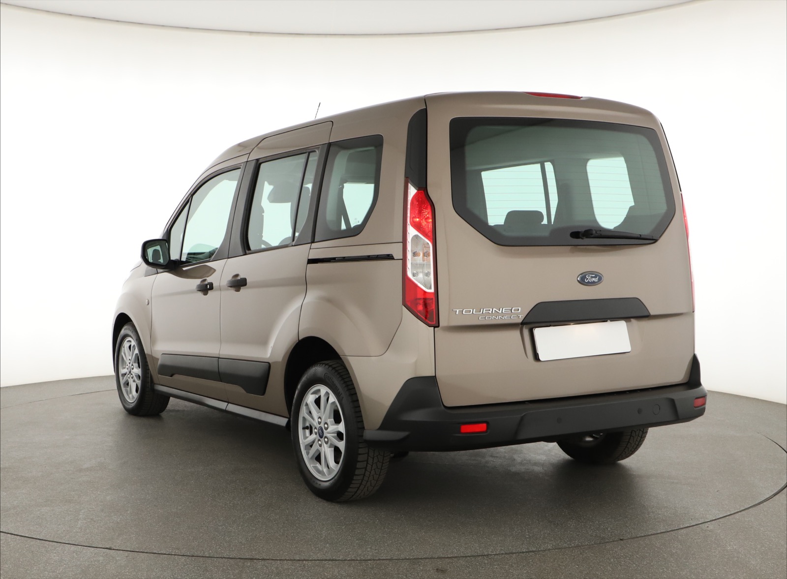 Ford Tourneo Connect, 2020 - pohled č. 5