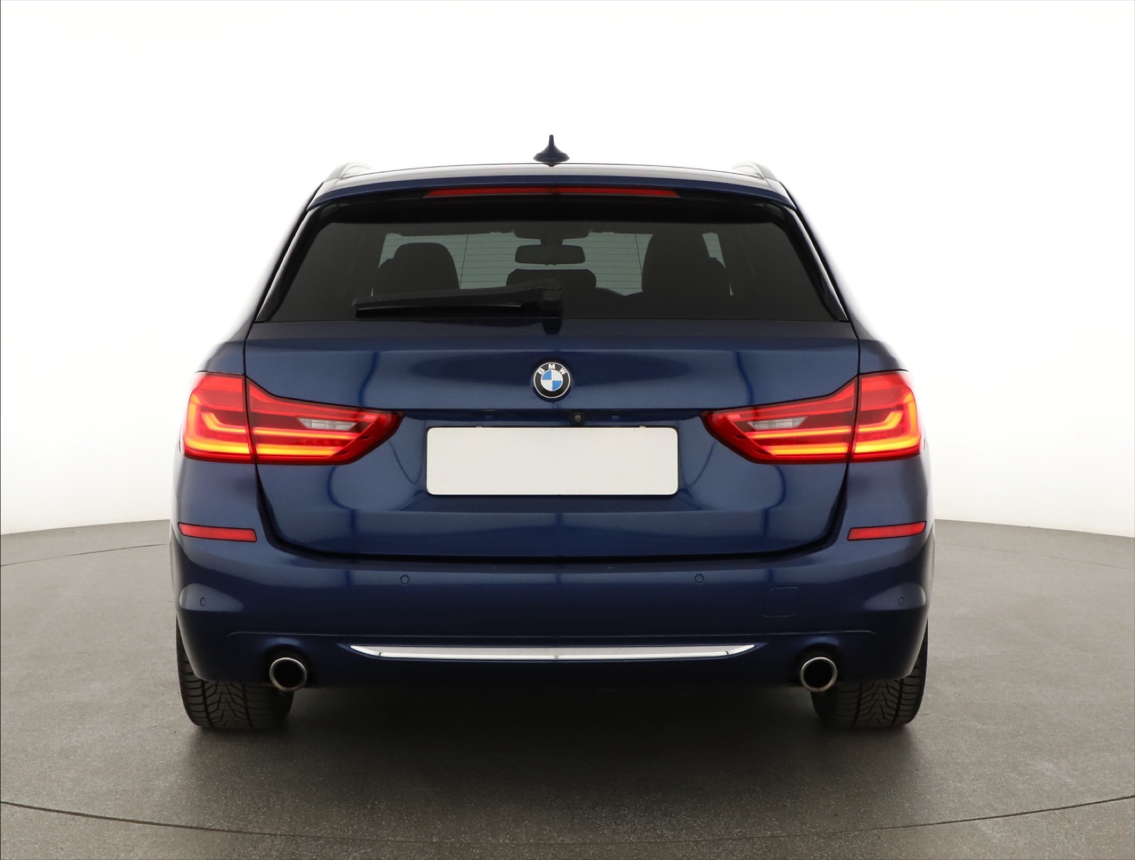 BMW Řada 5, 2019 - pohled č. 6