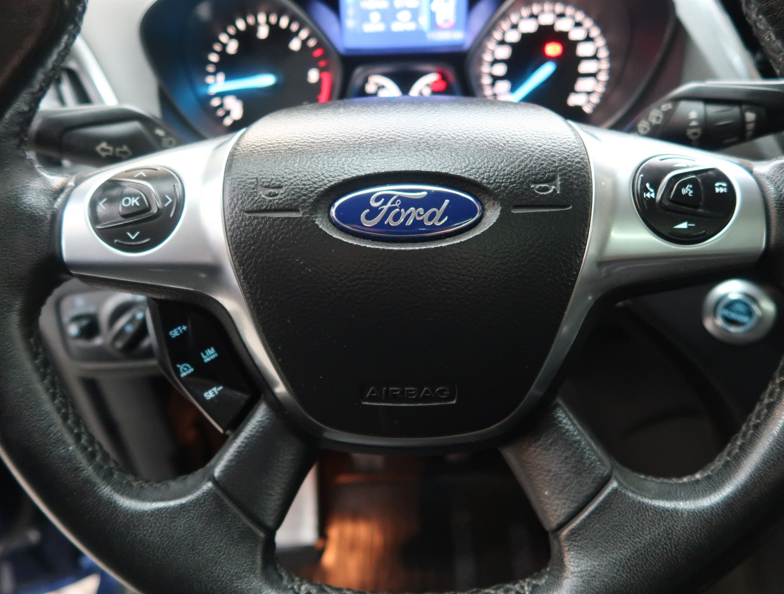 Ford Kuga, 2013 - pohled č. 24