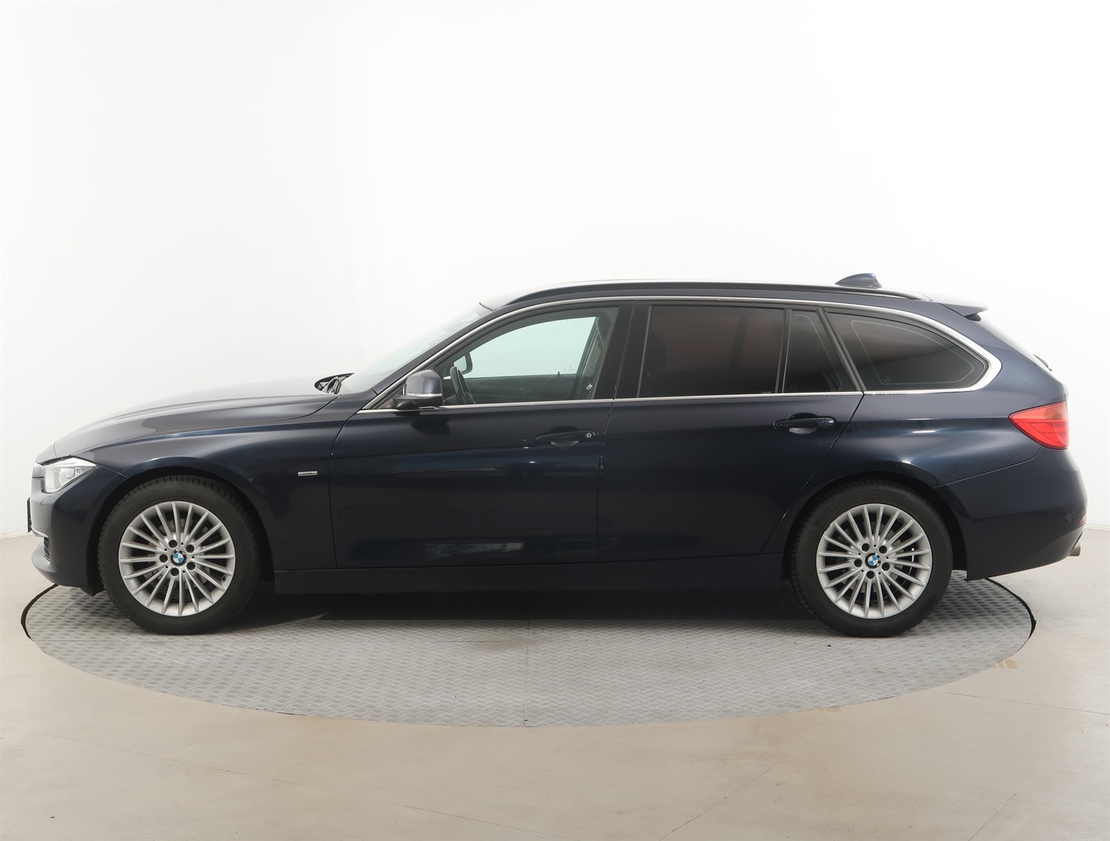 BMW Řada 3, 2015 - pohled č. 4