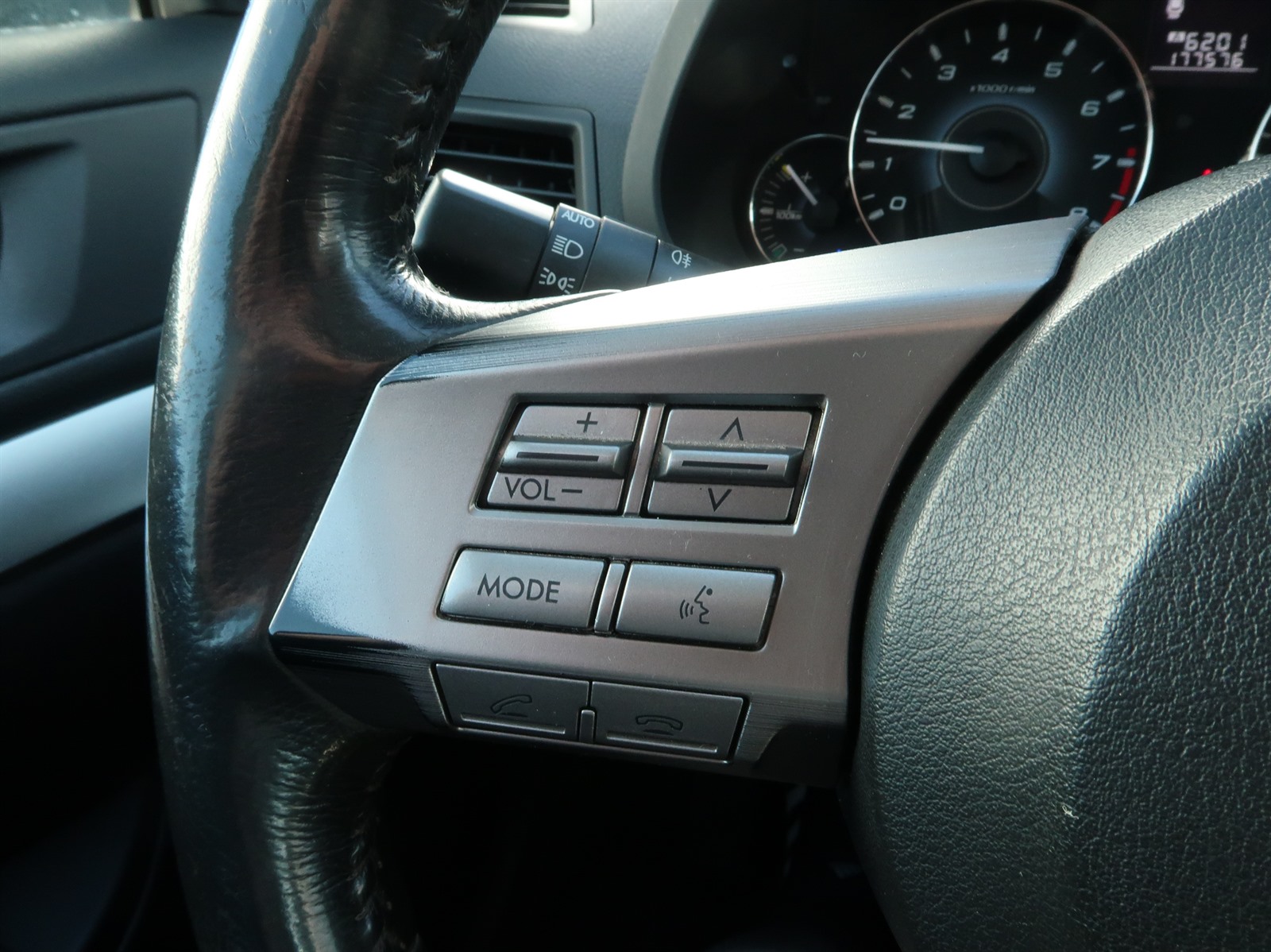 Subaru Legacy, 2010 - pohled č. 22