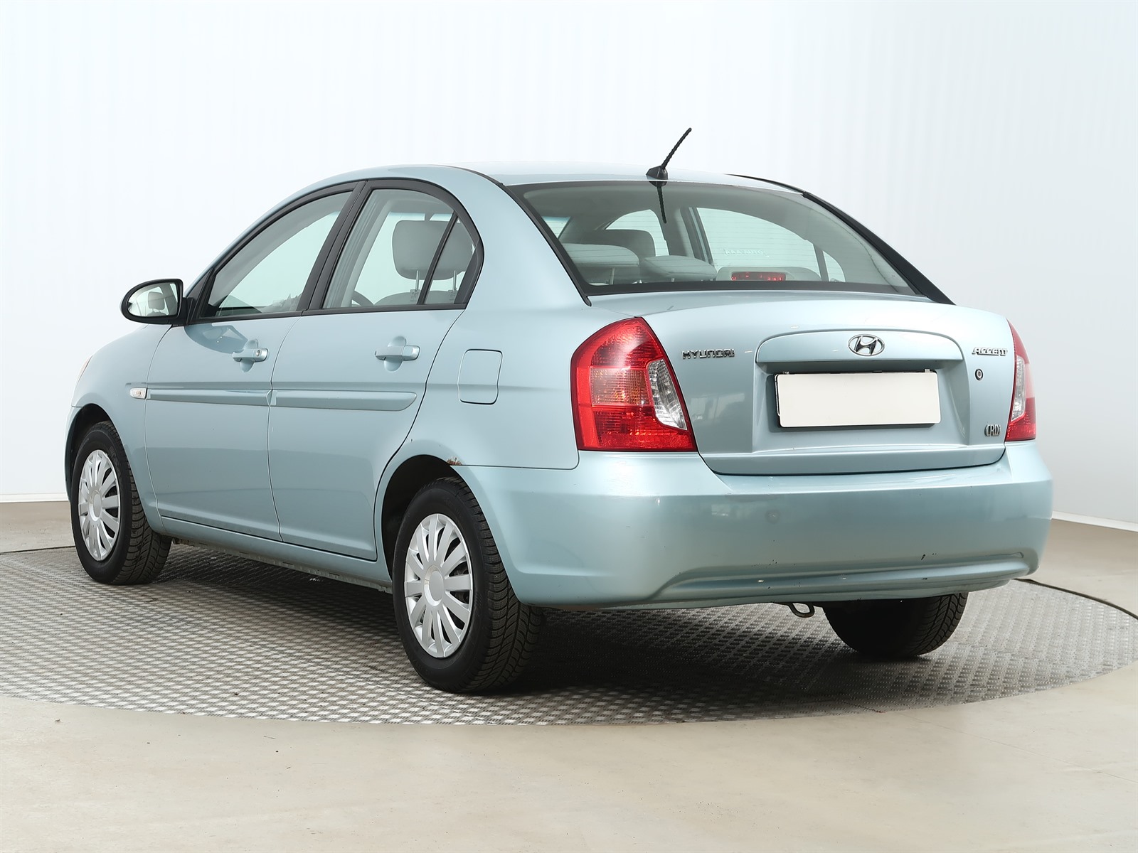 Hyundai Accent, 2009 - pohled č. 5