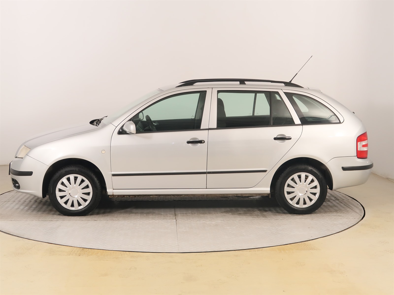 Škoda Fabia, 2008 - pohled č. 4
