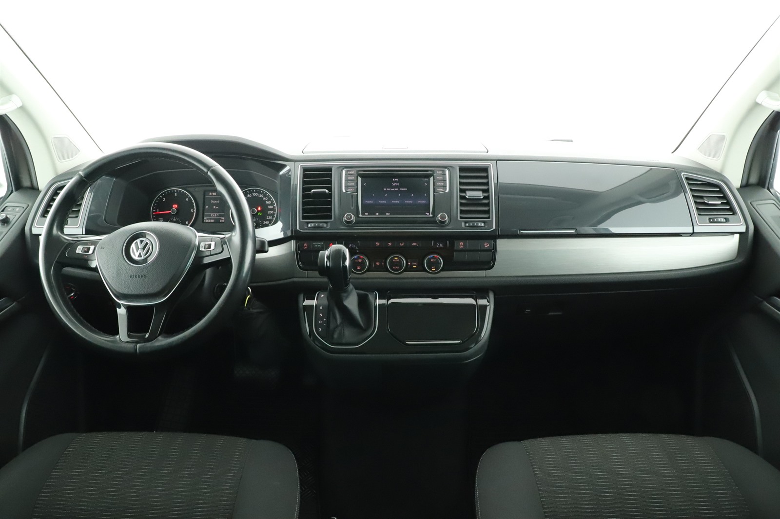 Volkswagen Multivan, 2017 - pohled č. 9