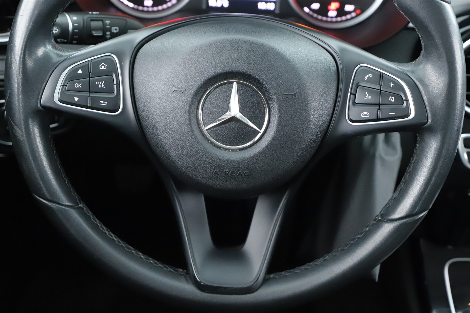 Mercedes-Benz C, 2018 - pohled č. 19