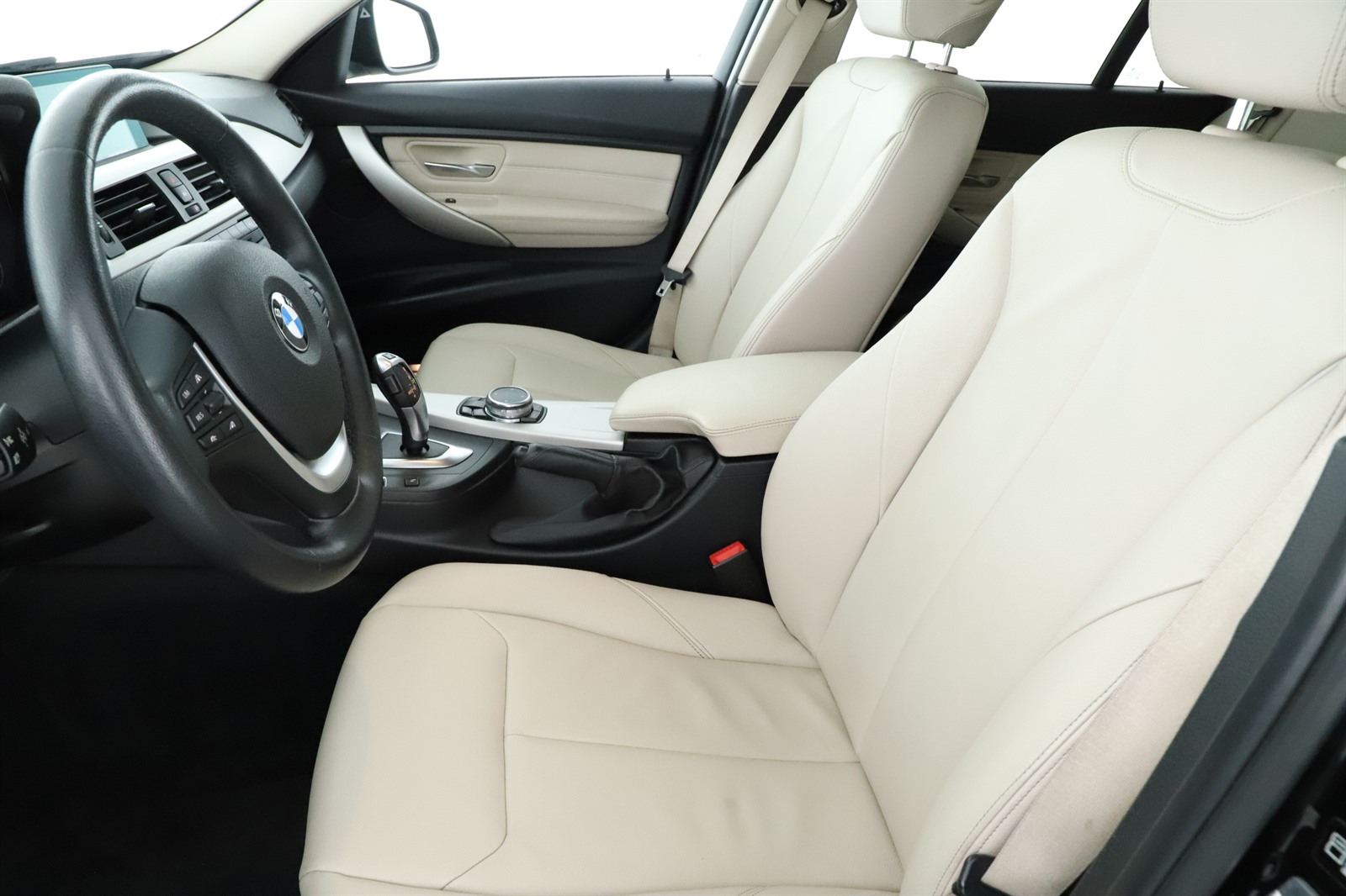 BMW Řada 3, 2014 - pohled č. 13