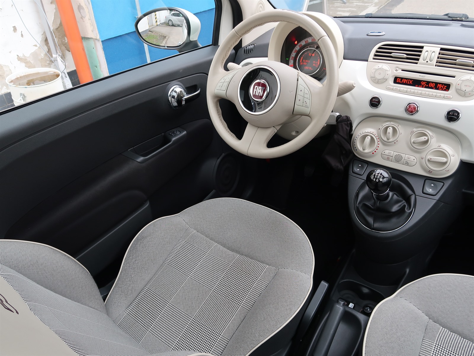Fiat 500, 2015 - pohled č. 9