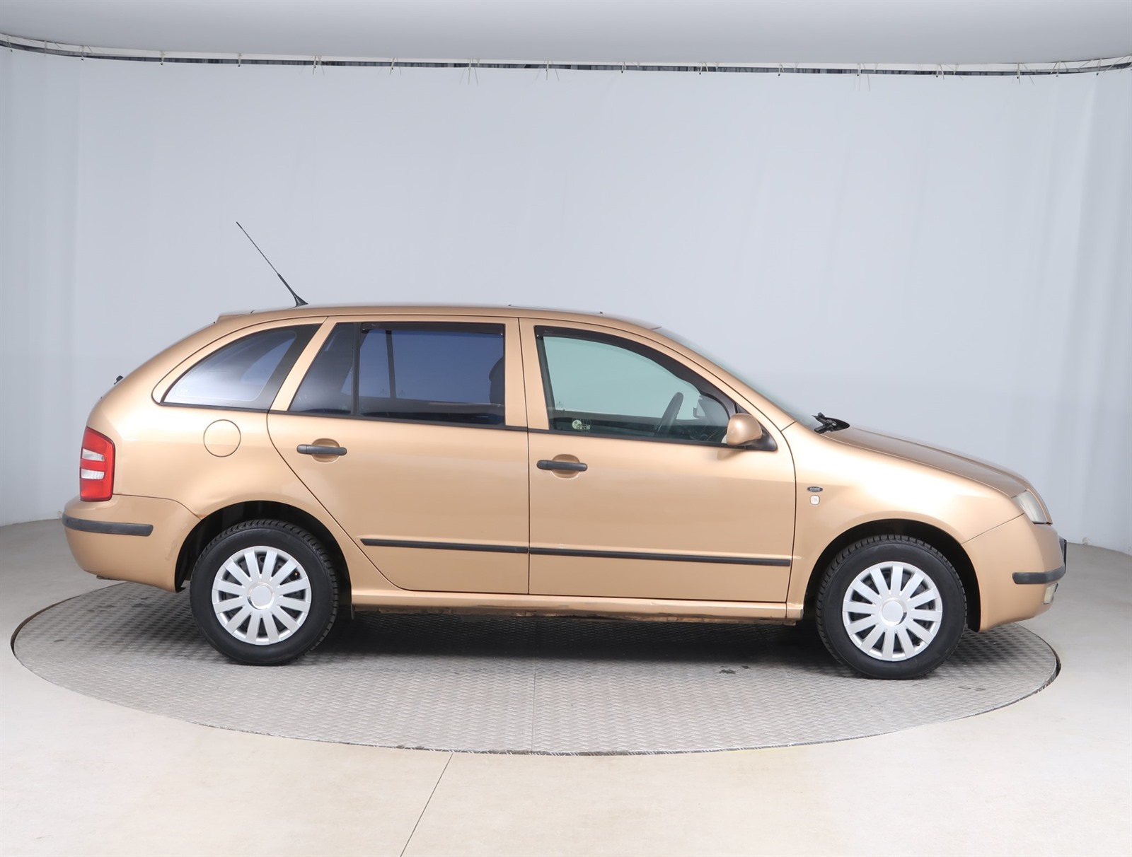 Škoda Fabia, 2002 - pohled č. 8