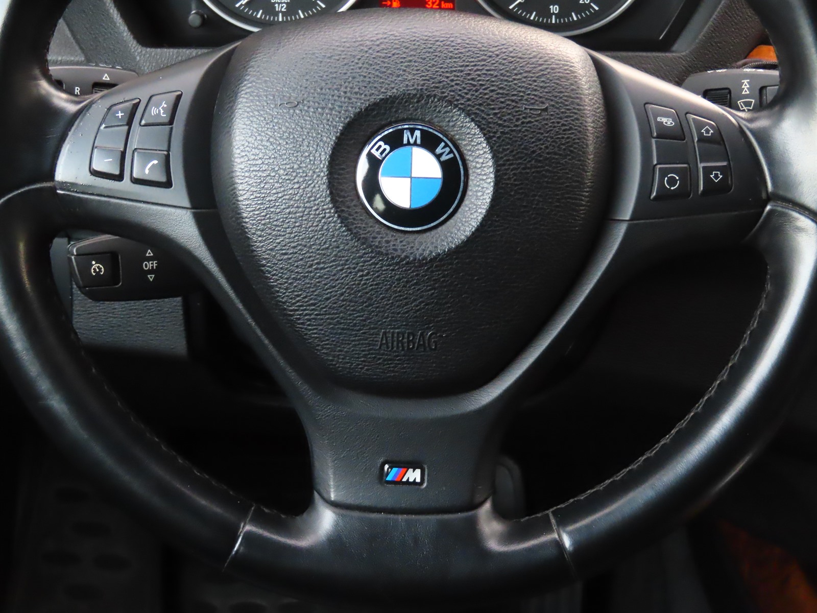 BMW X5, 2011 - pohled č. 20