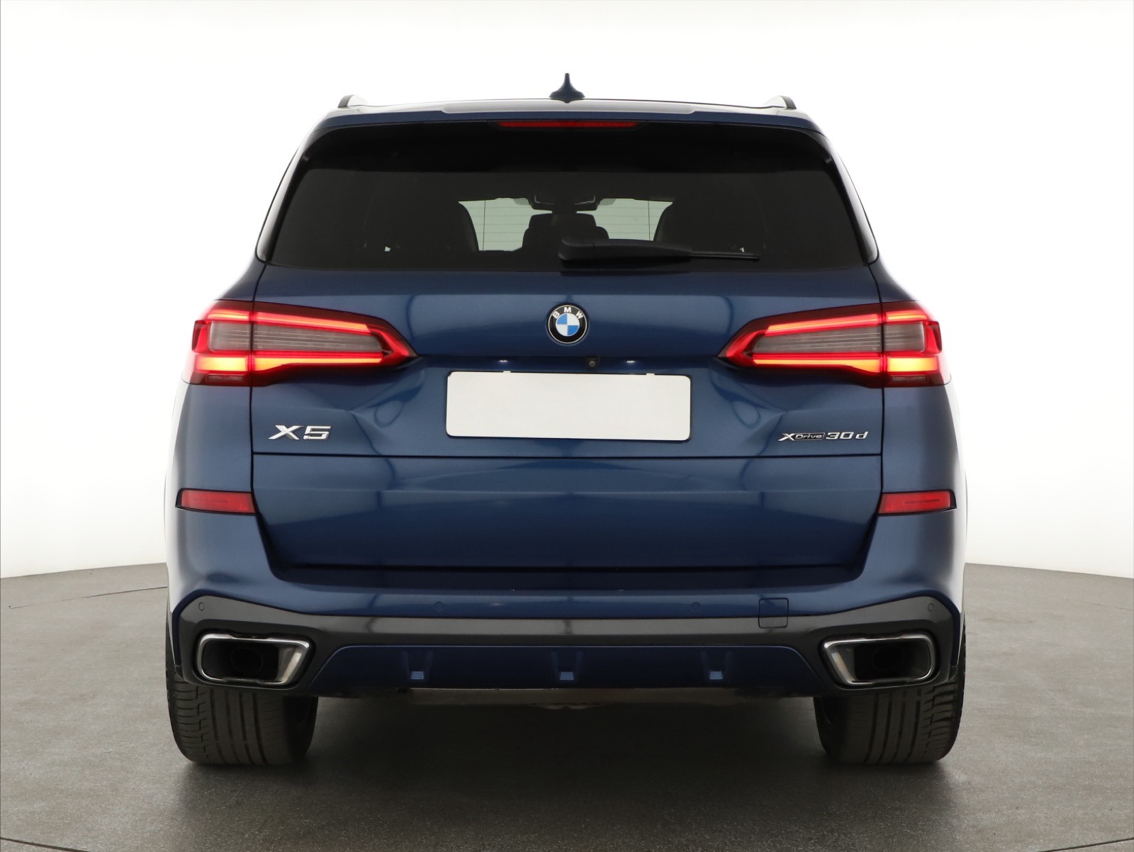 BMW X5, 2019 - pohled č. 6