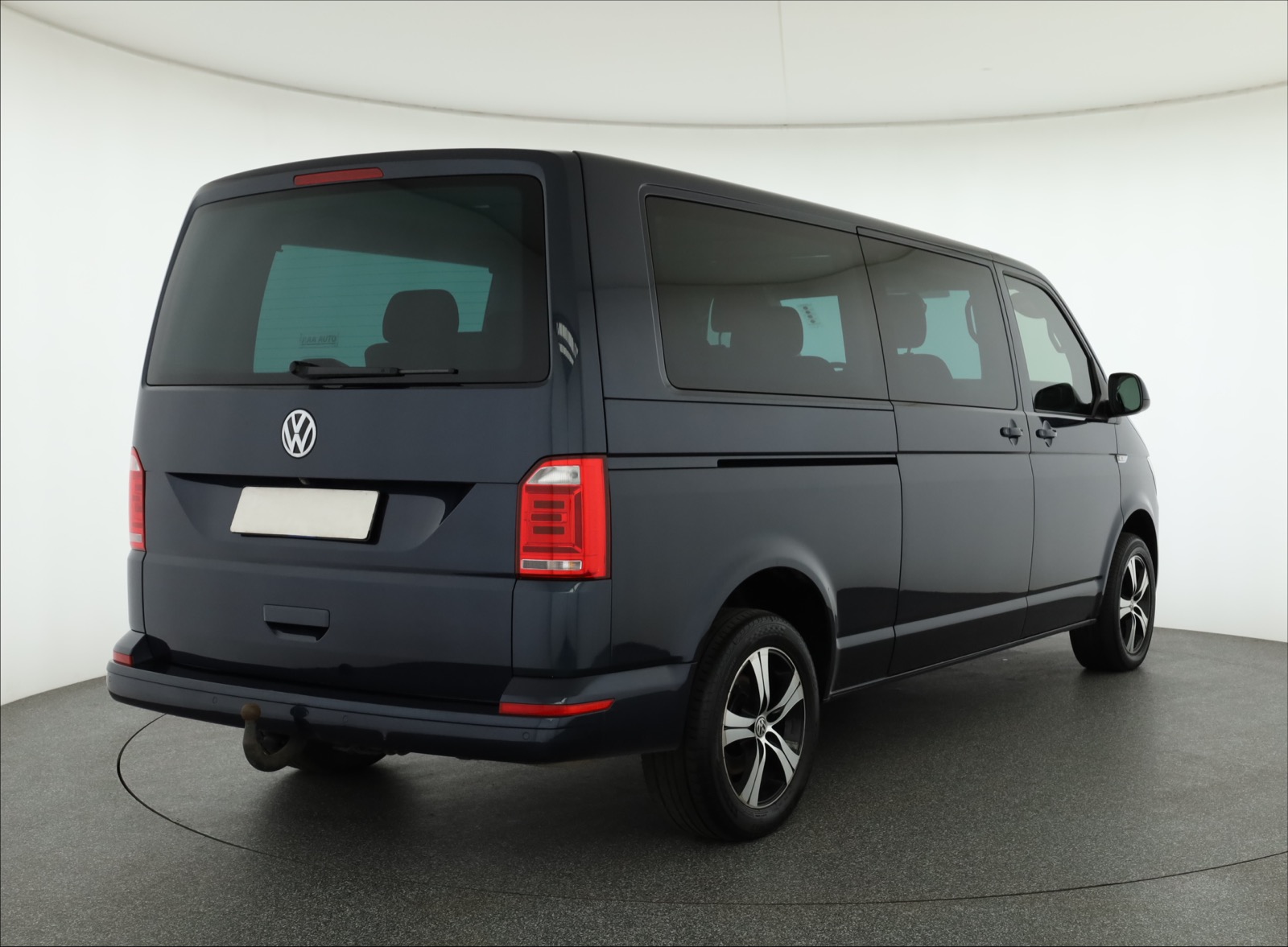 Volkswagen Multivan, 2016 - pohled č. 7