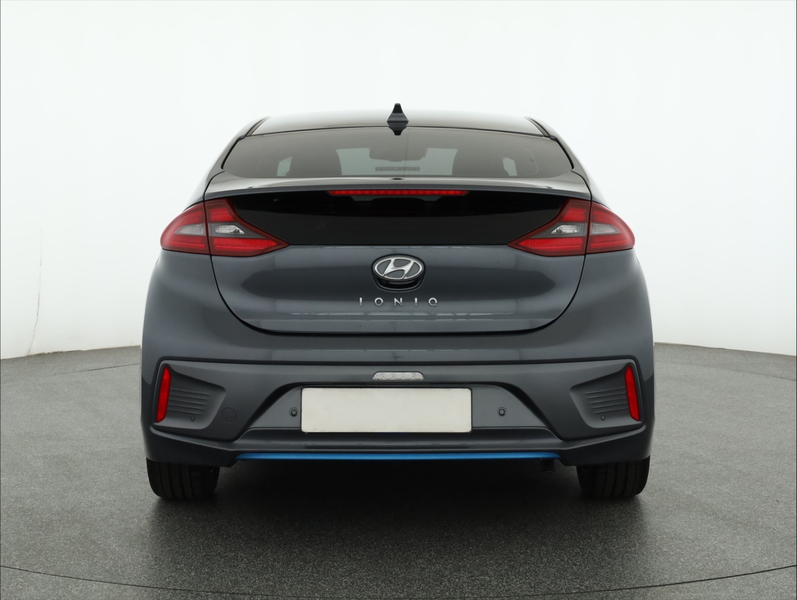 Hyundai Ioniq, 2017 - pohled č. 6