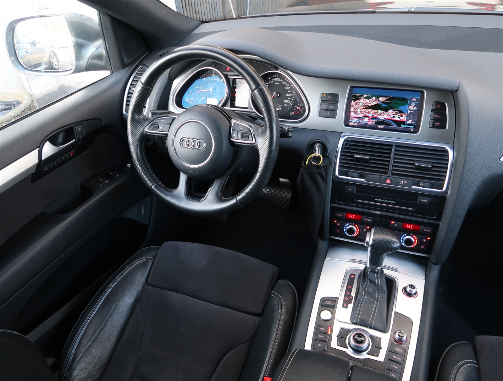 Audi Q7, 2012 - pohled č. 9
