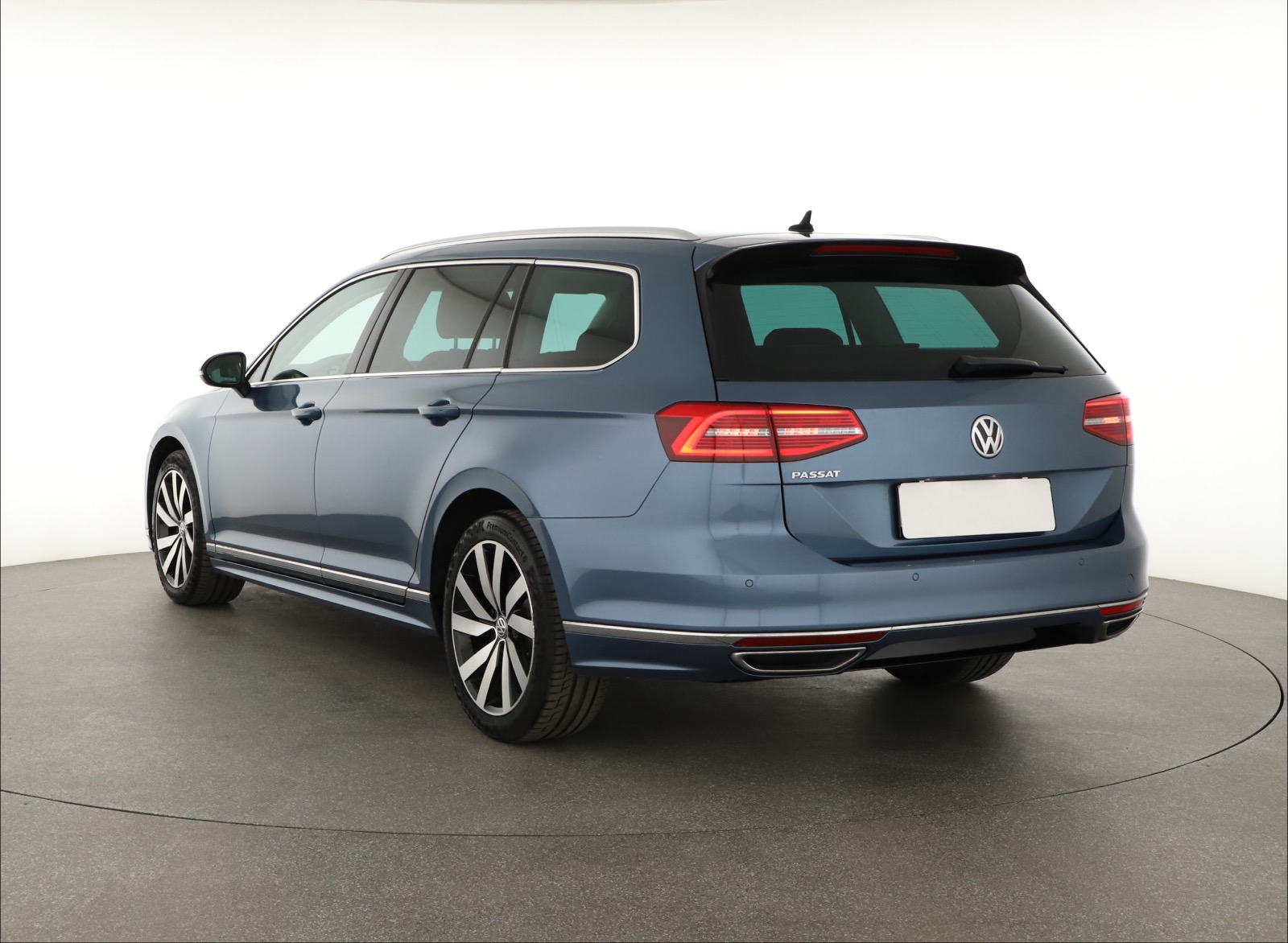 Volkswagen Passat, 2019 - pohled č. 5