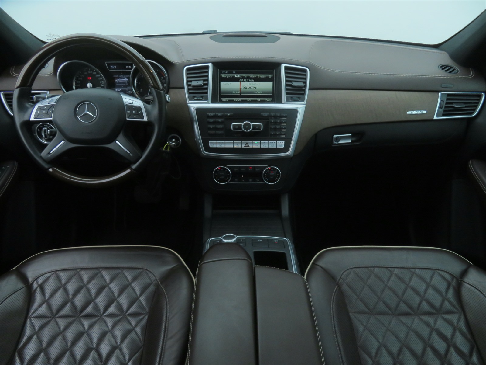 Mercedes-Benz ML, 2012 - pohled č. 10