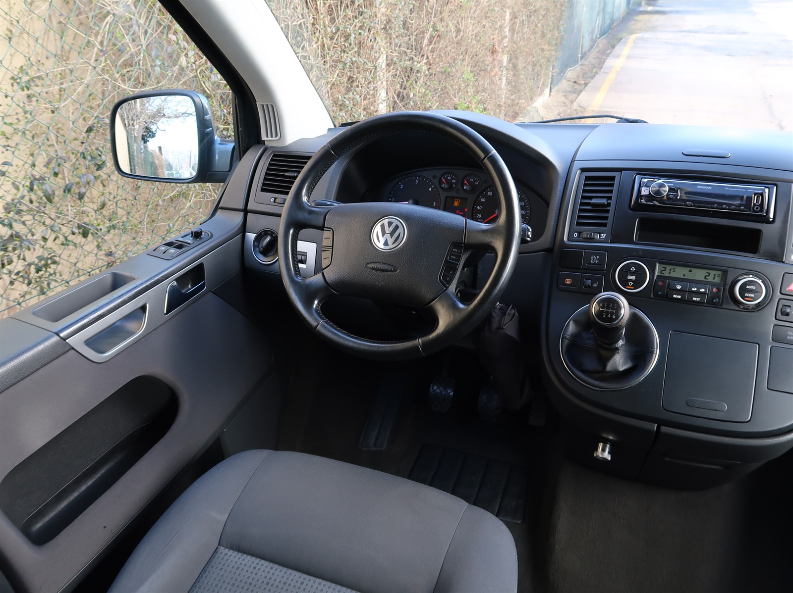 Volkswagen Multivan, 2008 - pohled č. 9