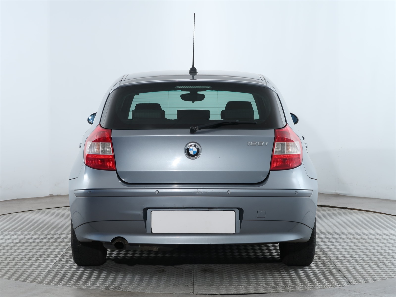 BMW 1, 2005 - pohled č. 6