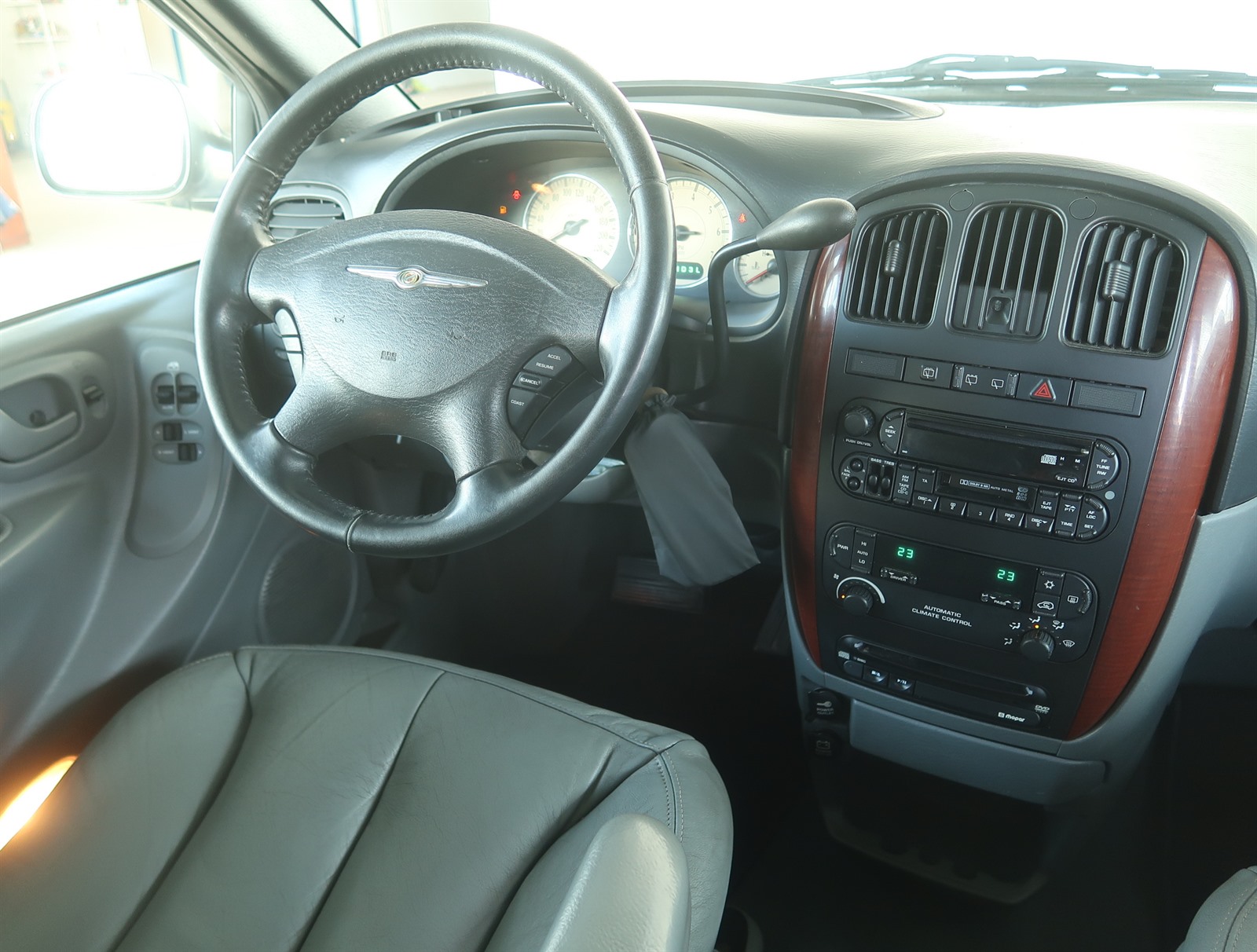 Chrysler Grand Voyager, 2006 - pohled č. 9