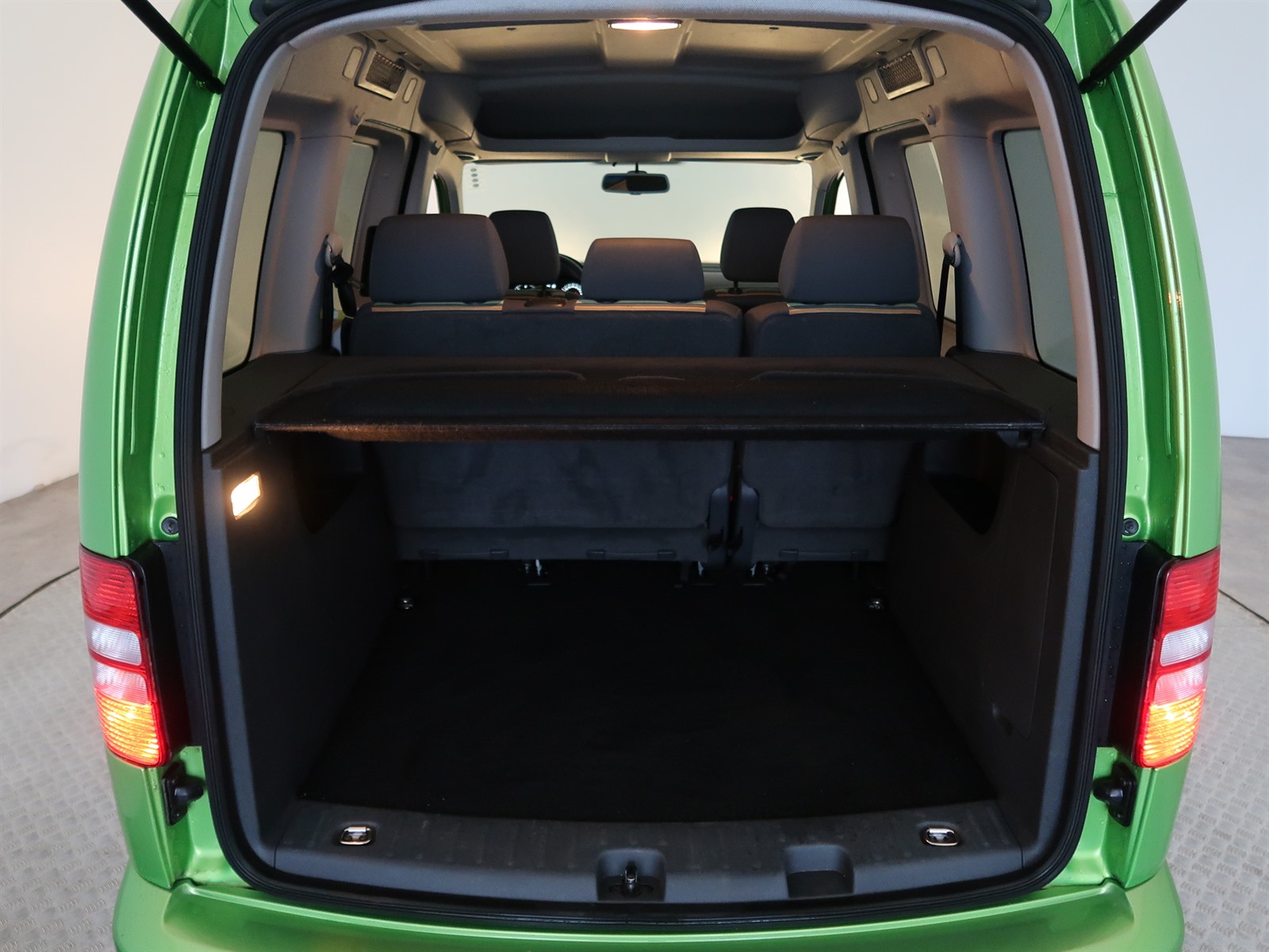 Volkswagen Caddy, 2013 - pohled č. 20