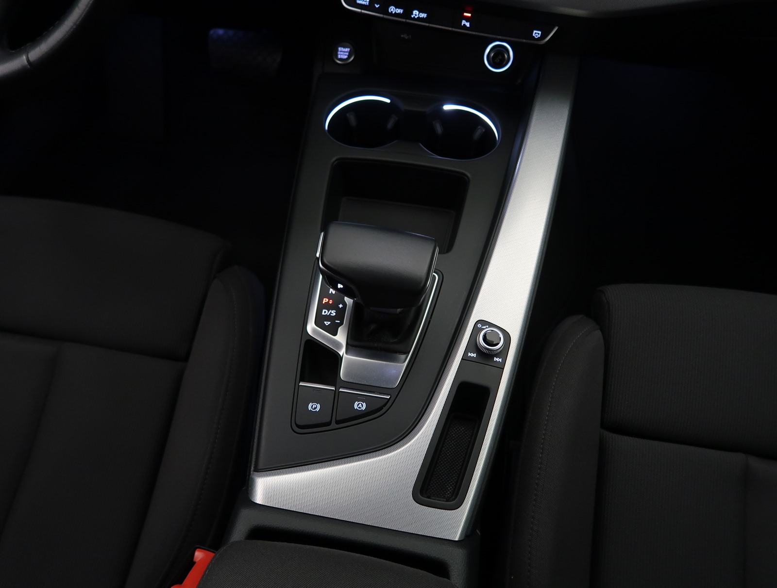 Audi A4, 2020 - pohled č. 19