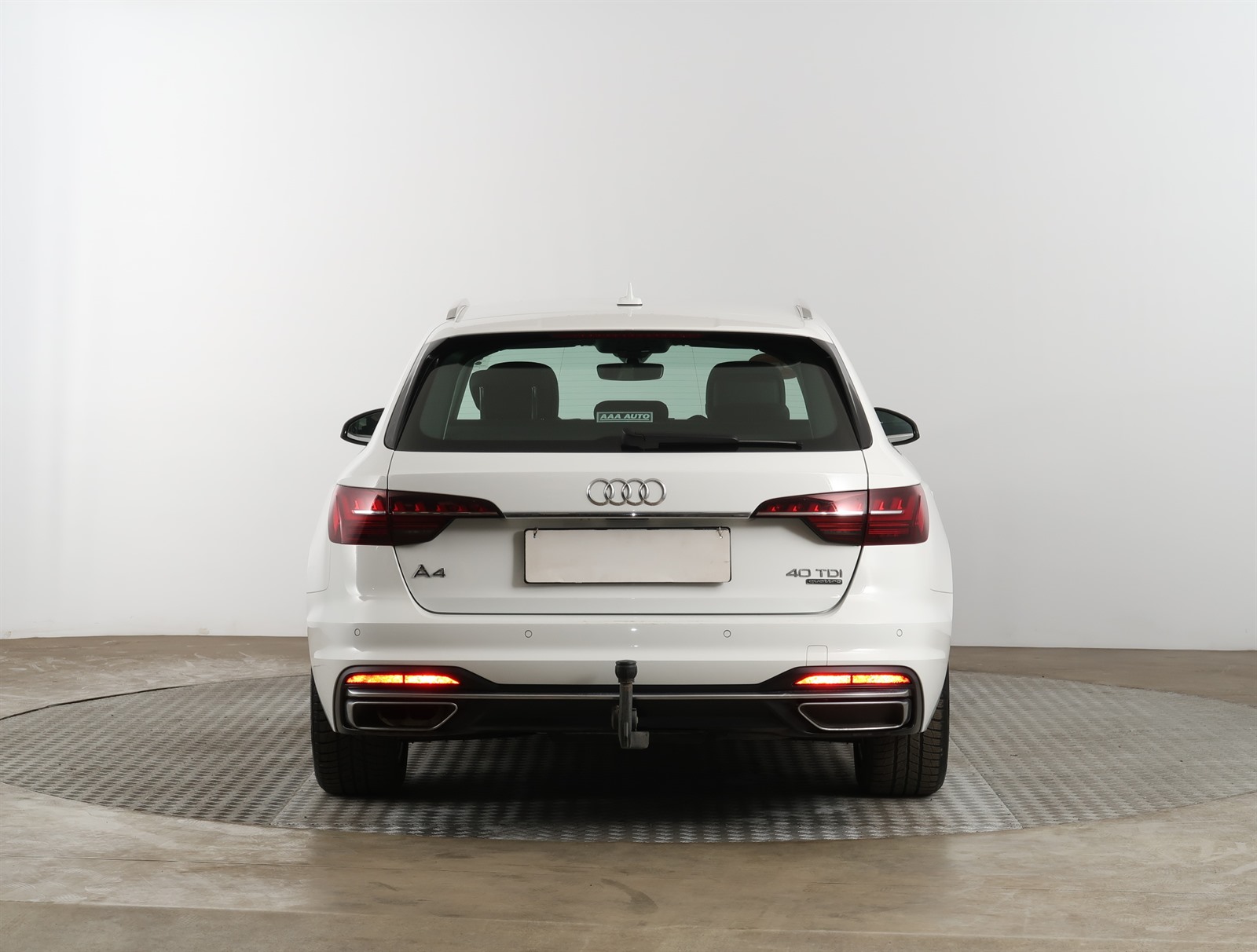 Audi A4, 2020 - pohled č. 6