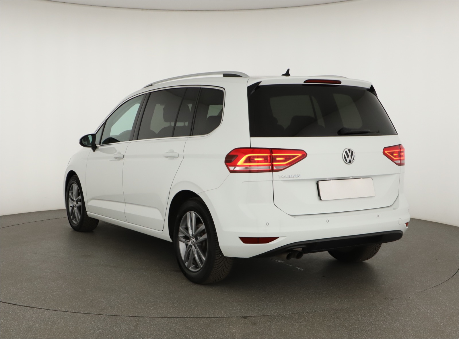 Volkswagen Touran, 2020 - pohled č. 5