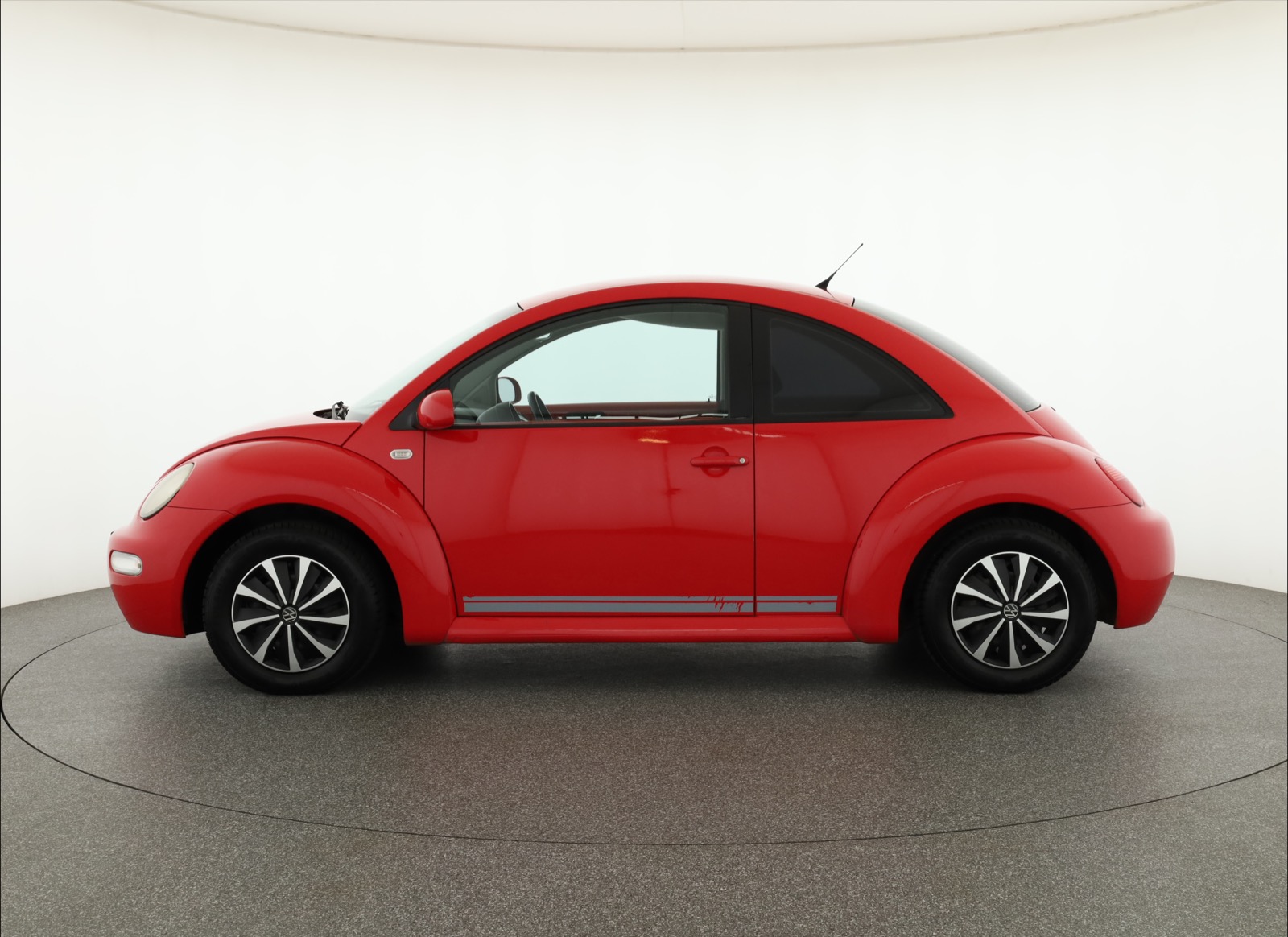 Volkswagen New Beetle, 2003 - pohled č. 4