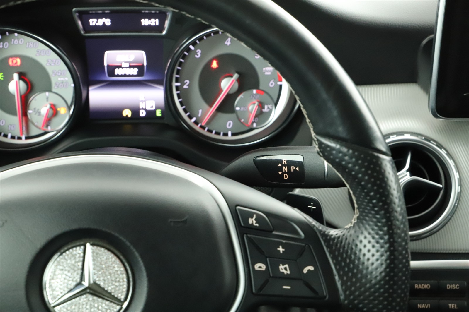 Mercedes-Benz GLA, 2015 - pohled č. 17