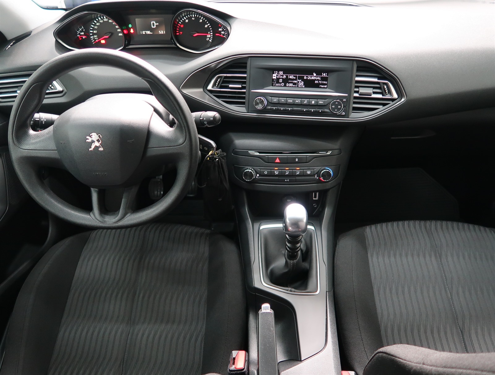 Peugeot 308, 2015 - pohled č. 10