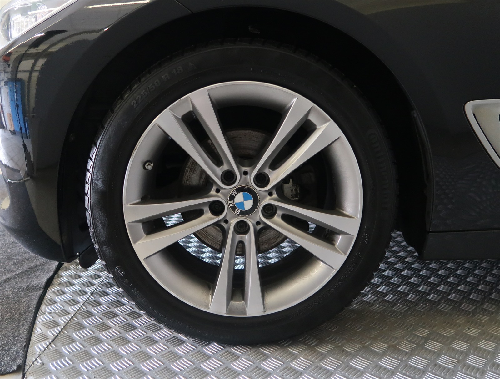 BMW 3GT, 2014 - pohled č. 21