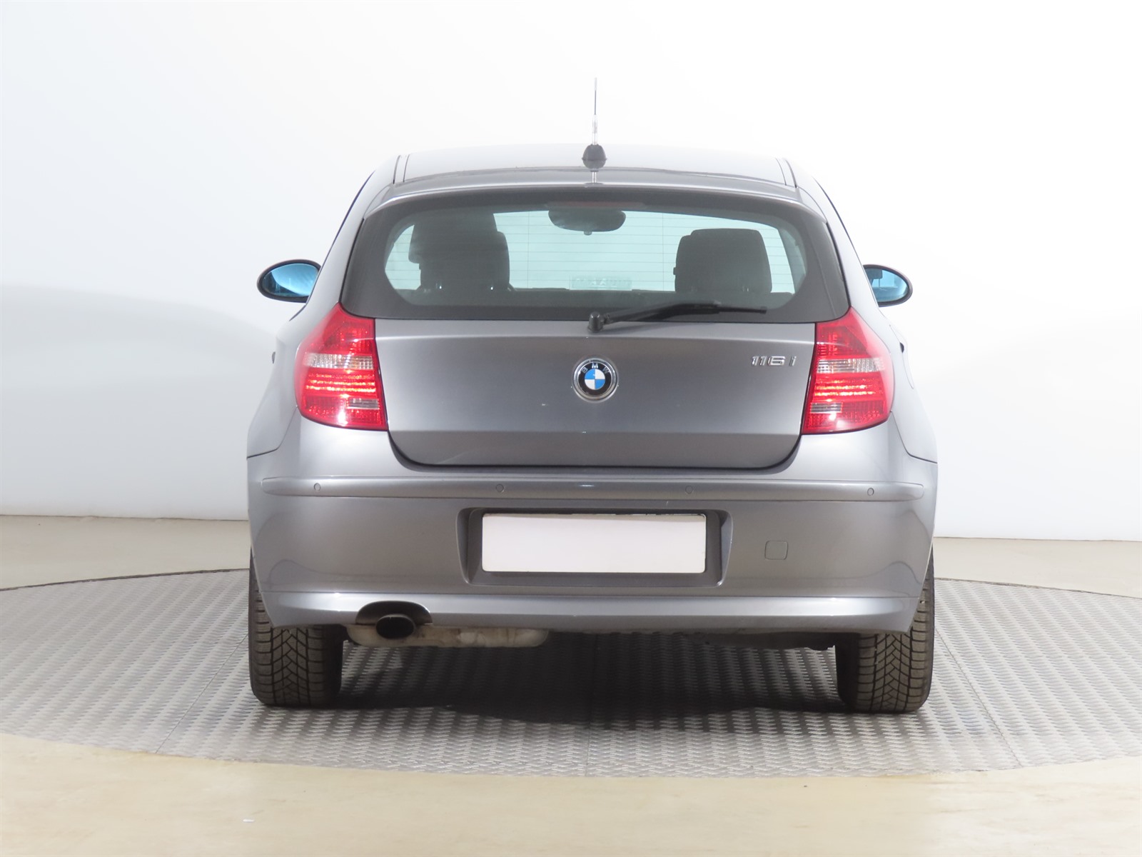 BMW 1, 2009 - pohled č. 6