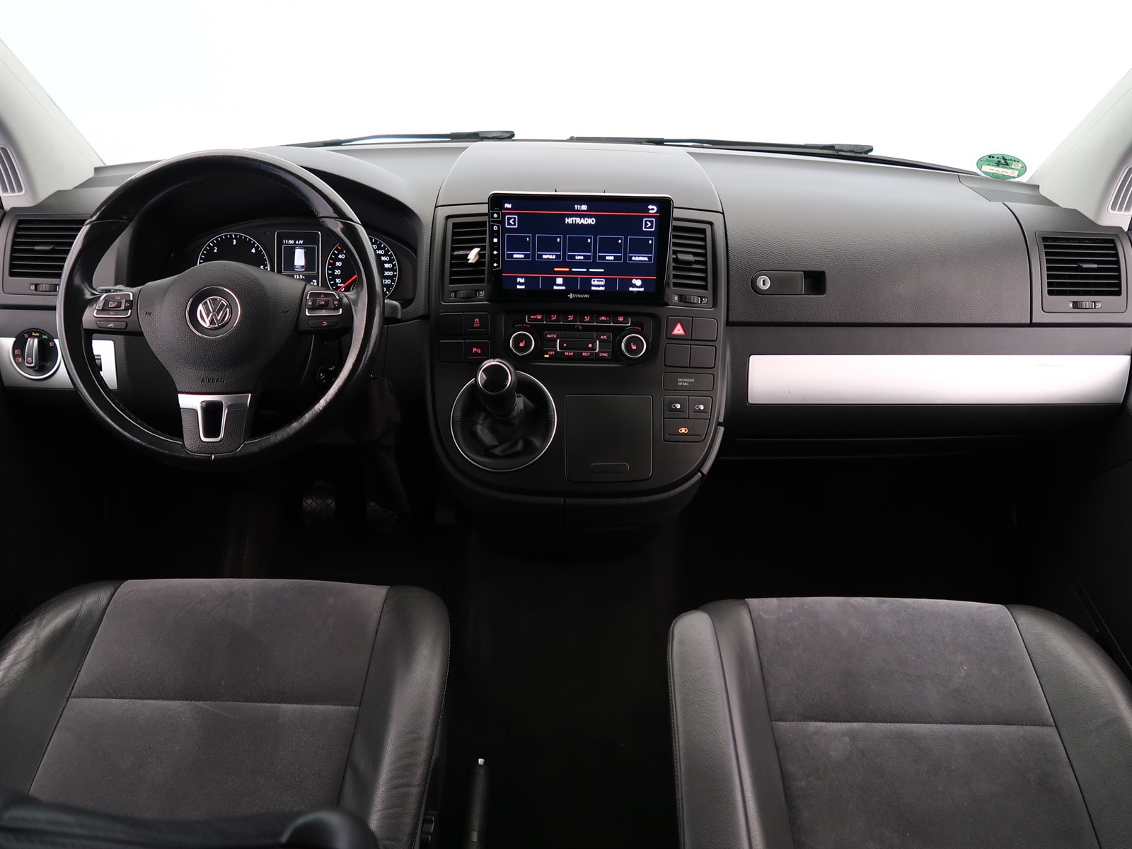 Volkswagen Multivan, 2015 - pohled č. 10